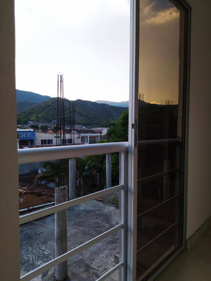 Hotel Brisas Del Norte Roldanillo エクステリア 写真