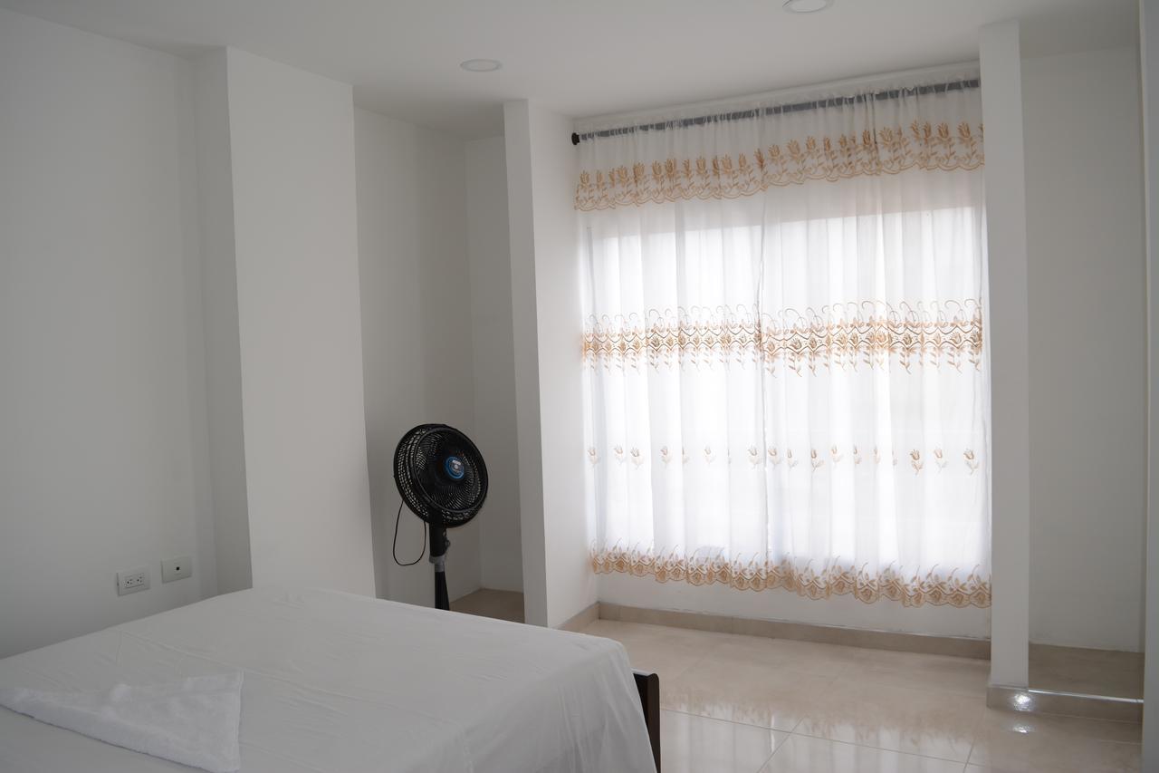 Hotel Brisas Del Norte Roldanillo エクステリア 写真