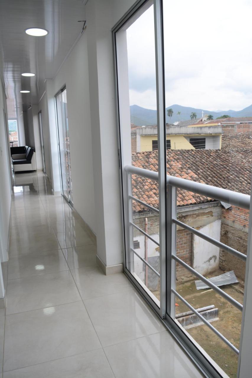Hotel Brisas Del Norte Roldanillo エクステリア 写真