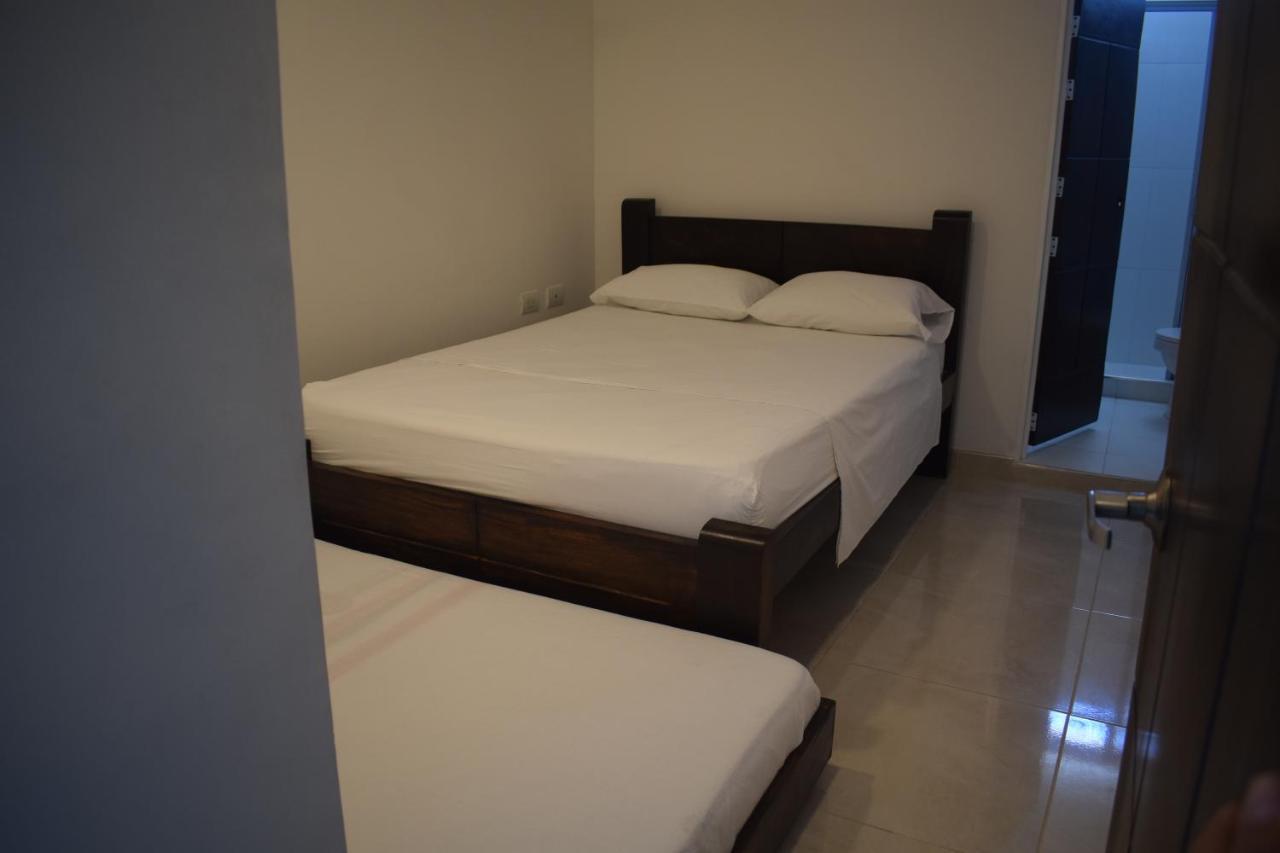 Hotel Brisas Del Norte Roldanillo エクステリア 写真
