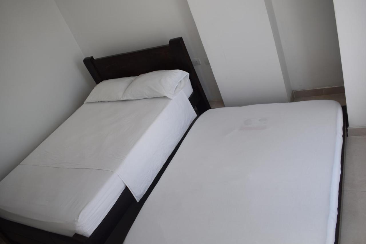 Hotel Brisas Del Norte Roldanillo エクステリア 写真