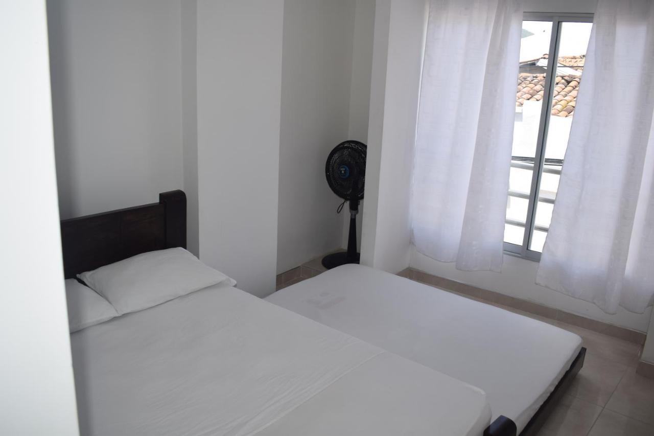 Hotel Brisas Del Norte Roldanillo エクステリア 写真